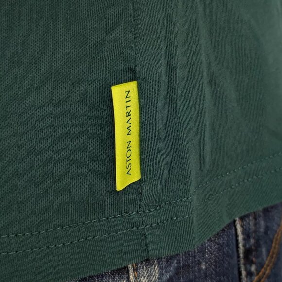 Aston Martin T Shirt Size Small Tee Cognizant Formula One Team Pelmark - Picture 4 of 5